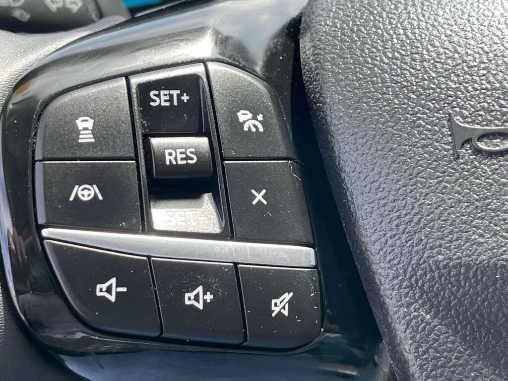 Certified 2022 Ford Escape SEL AWD/4WD image 36