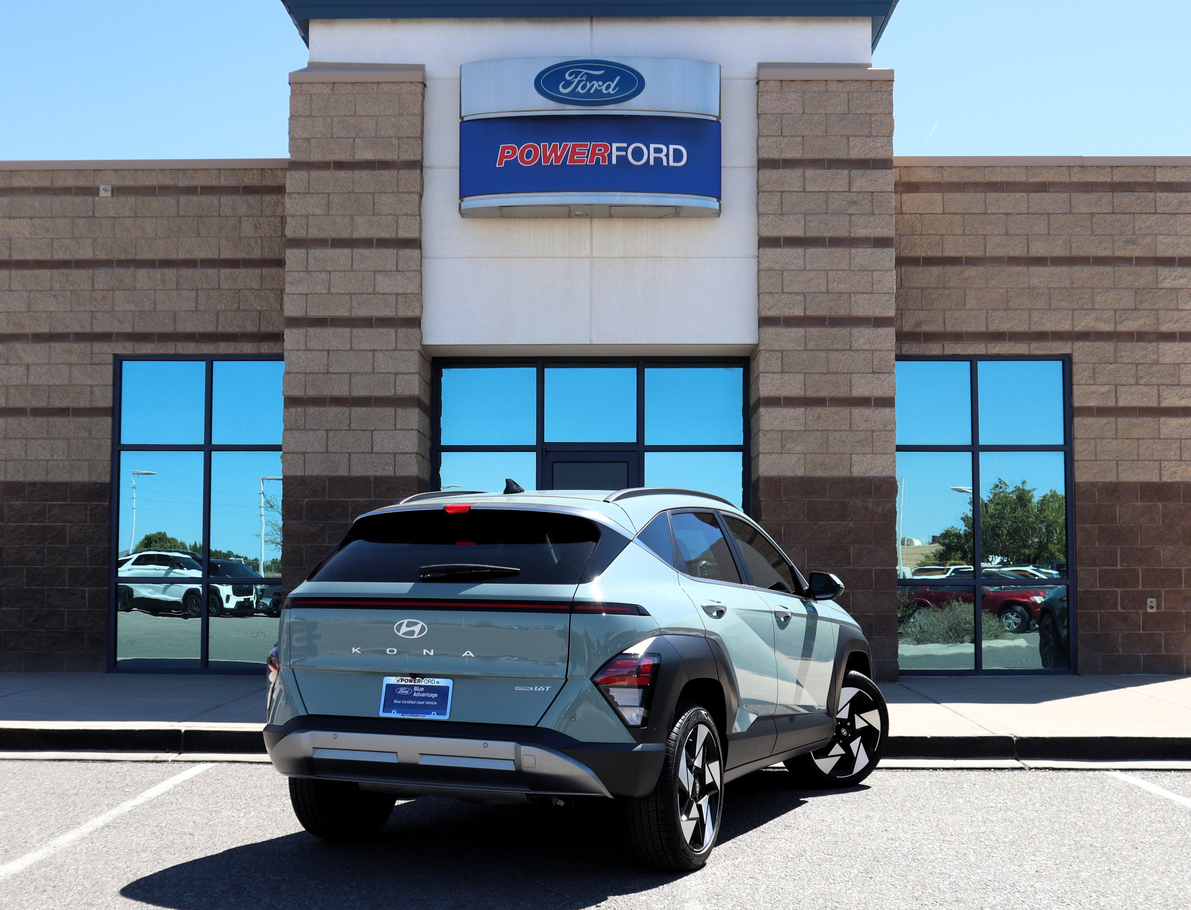 Used 2024 Hyundai Kona Limited AWD/4WD image 6