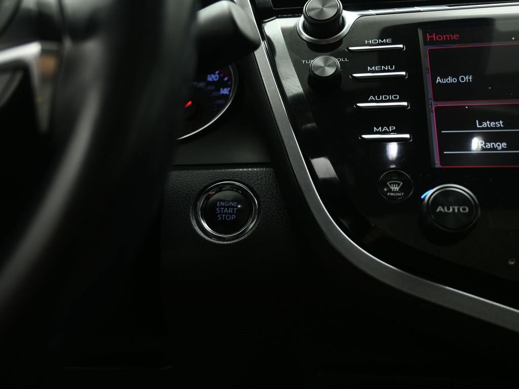 Used 2019 Toyota Camry XSE image 43