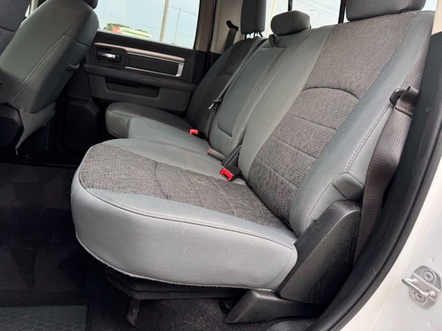 Used 2018 RAM 1500 SLT AWD/4WD image 8