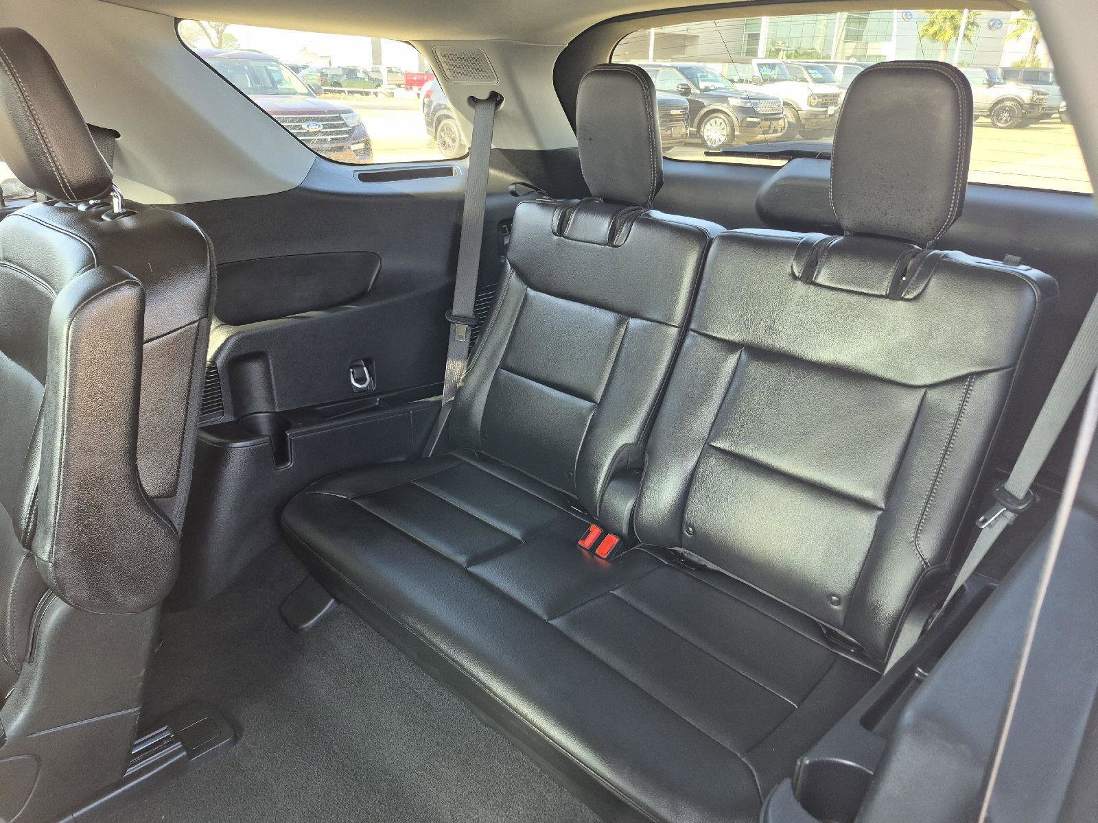 Certified 2023 Ford Explorer Limited w/ Equipment Group 301A image 33