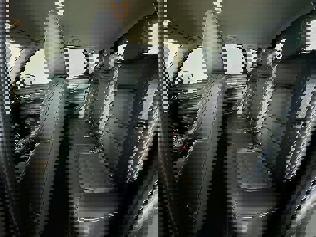 Used 2025 MAZDA CX-5 AWD 2.5 S w/ Select Package image 17