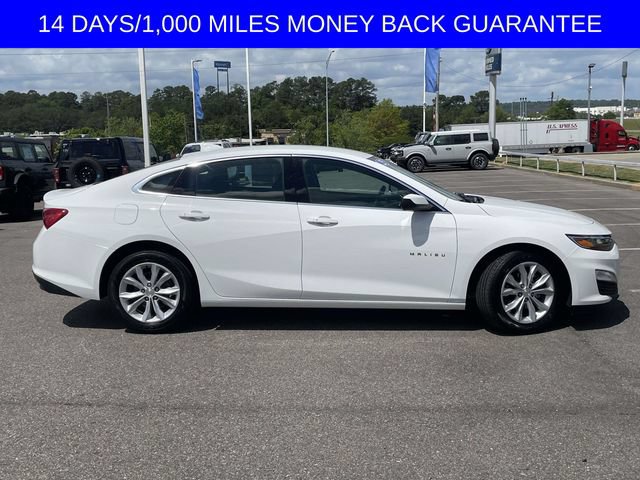 Used 2025 Chevrolet Malibu LT FWD image 2