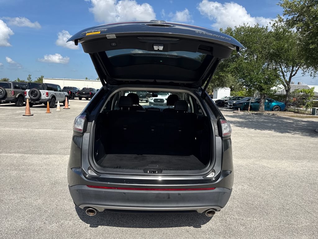 Certified 2018 Ford Edge Titanium FWD image 27