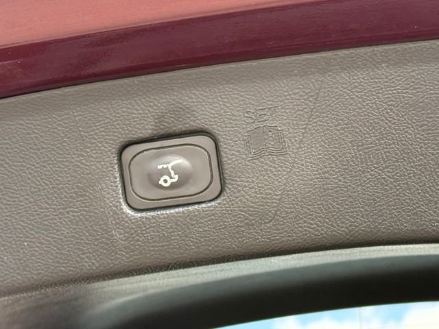 Certified 2022 Ford Edge Titanium w/ Equipment Group 301A image 28