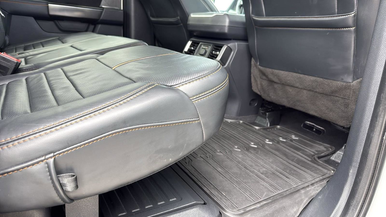 Certified 2023 Ford F150 Platinum w/ Equipment Group 701A High image 27