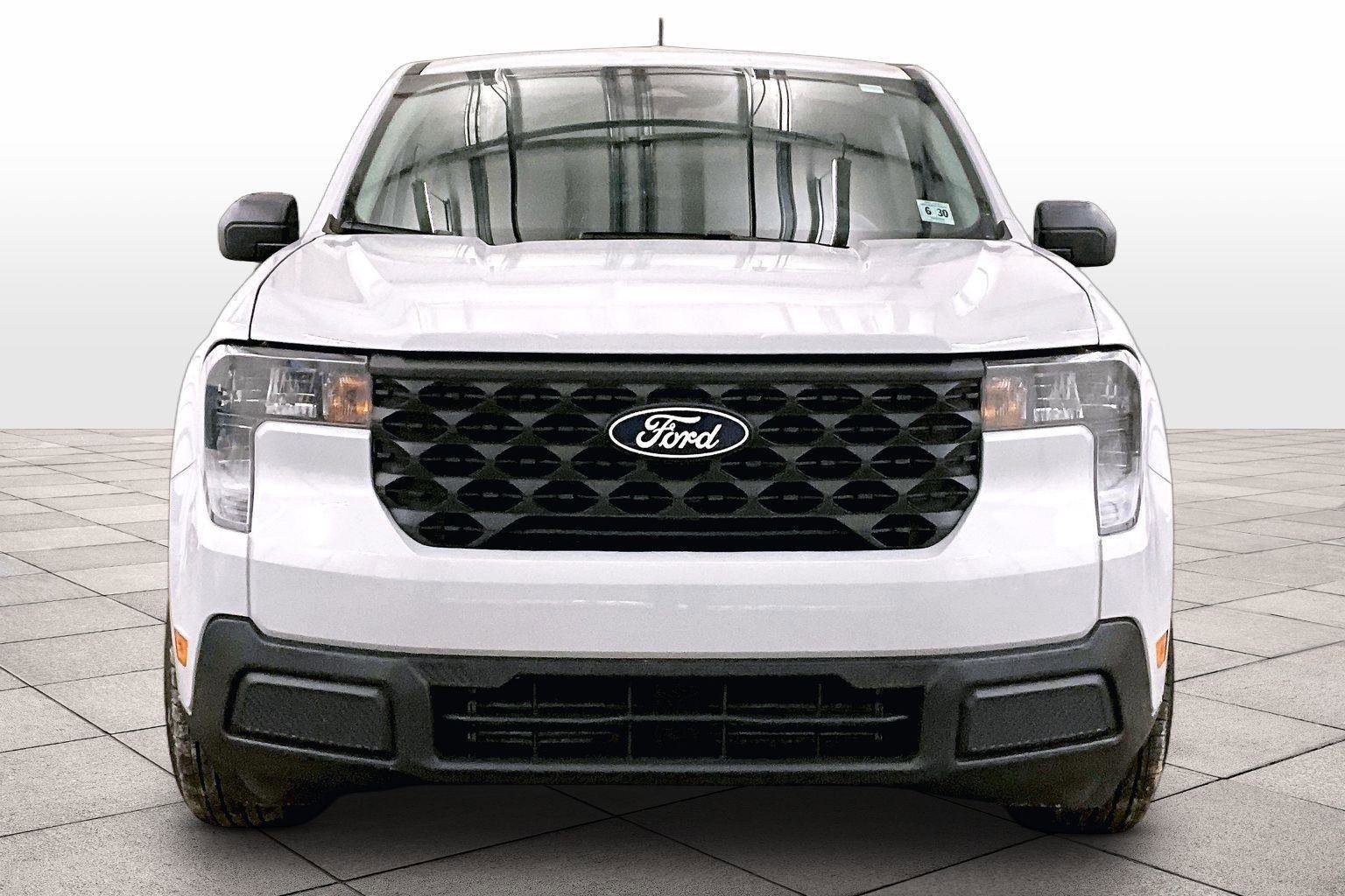 Certified 2025 Ford Maverick XL w/ Equipment Group 102A image 3