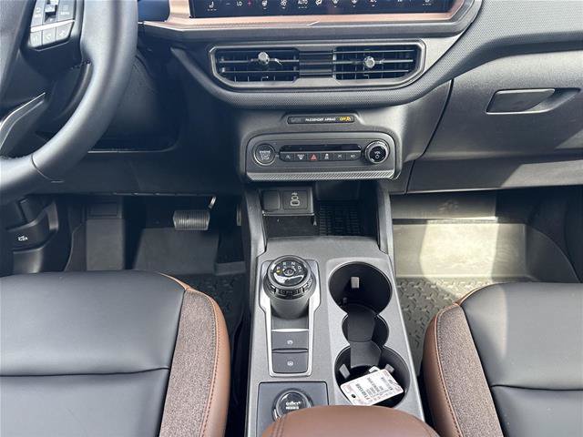 Certified 2025 Ford Bronco Sport Outer Banks w/ Outer Banks Tech Package+ AWD/4WD image 27