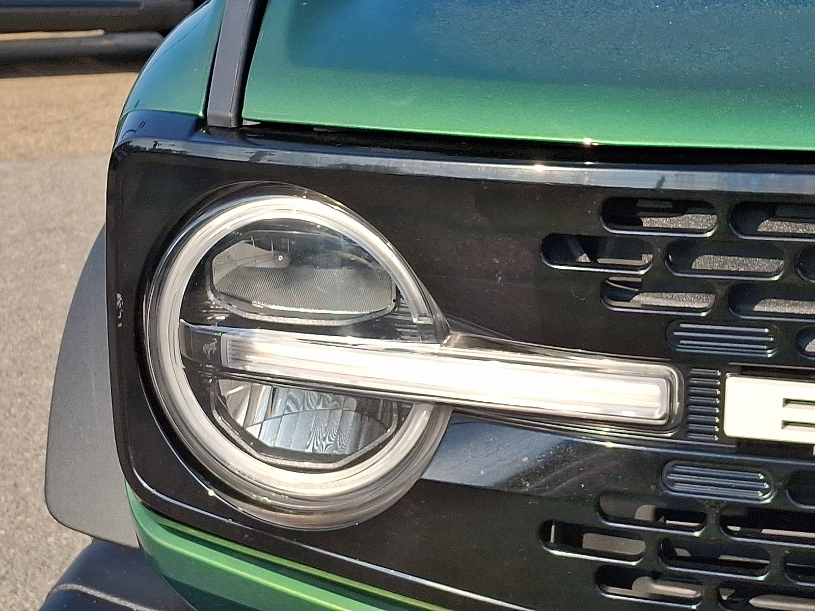 Certified 2025 Ford Bronco Badlands AWD/4WD image 9