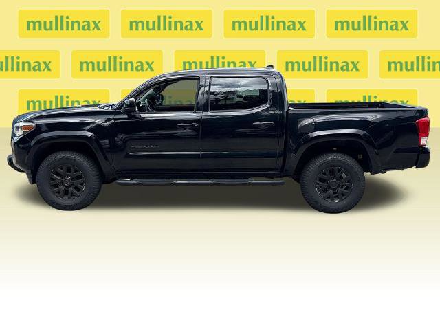 Used 2017 Toyota Tacoma SR5 w/ Tow Package RWD image 10