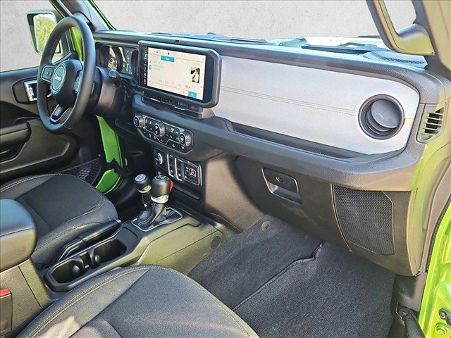 Used 2025 Jeep Wrangler Sport AWD/4WD image 20