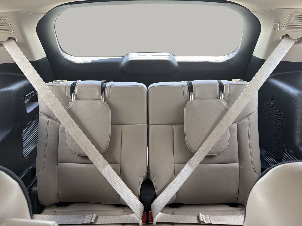 Certified 2023 Ford Explorer Limited w/ Limited Technology Package RWD image 18