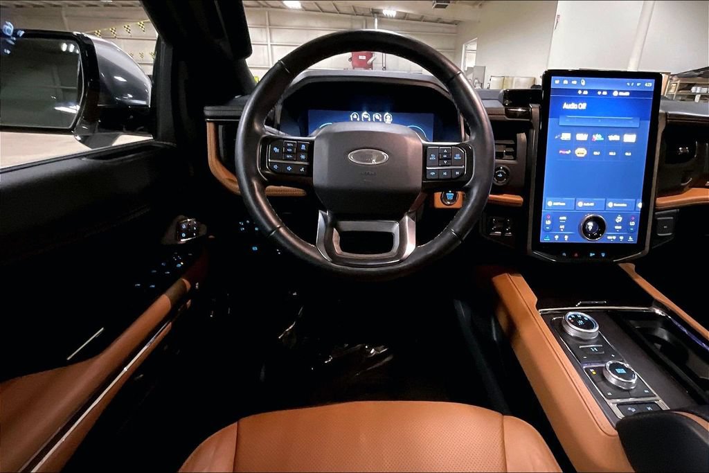 Certified 2023 Ford Expedition Max Platinum AWD/4WD image 5