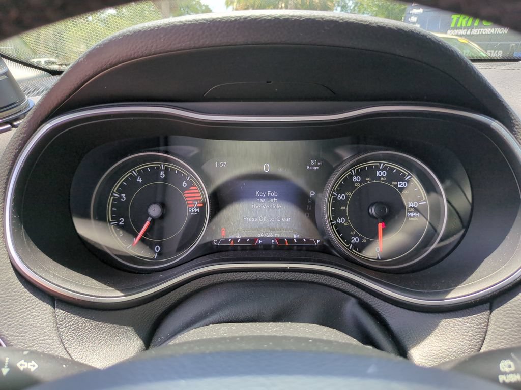 Used 2023 Jeep Cherokee Altitude Lux AWD/4WD image 32