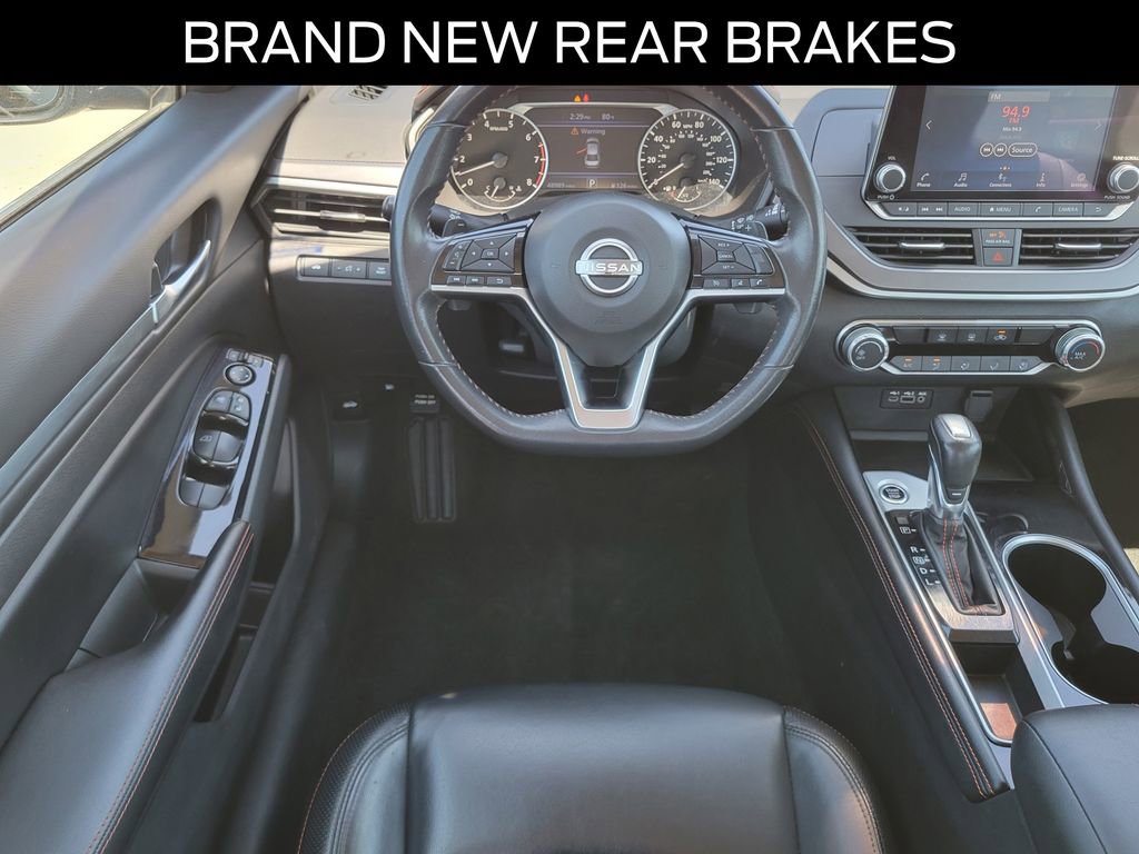 Used 2024 Nissan Altima 2.5 SR FWD image 8