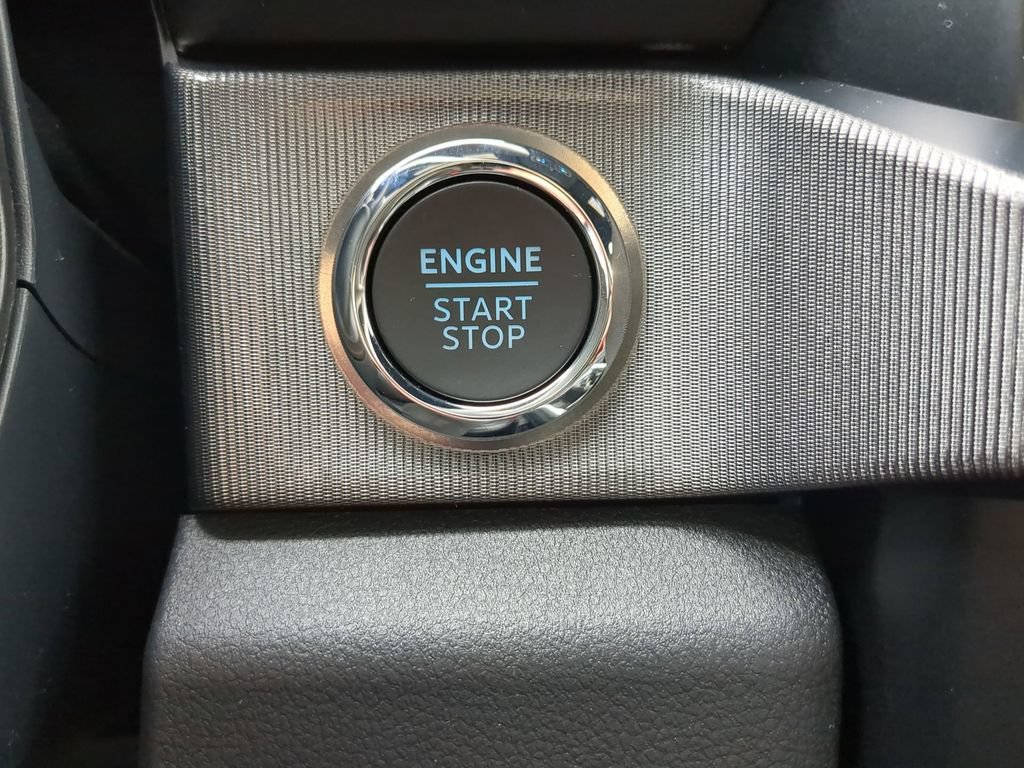 Certified 2025 Ford F250 Platinum AWD/4WD image 34