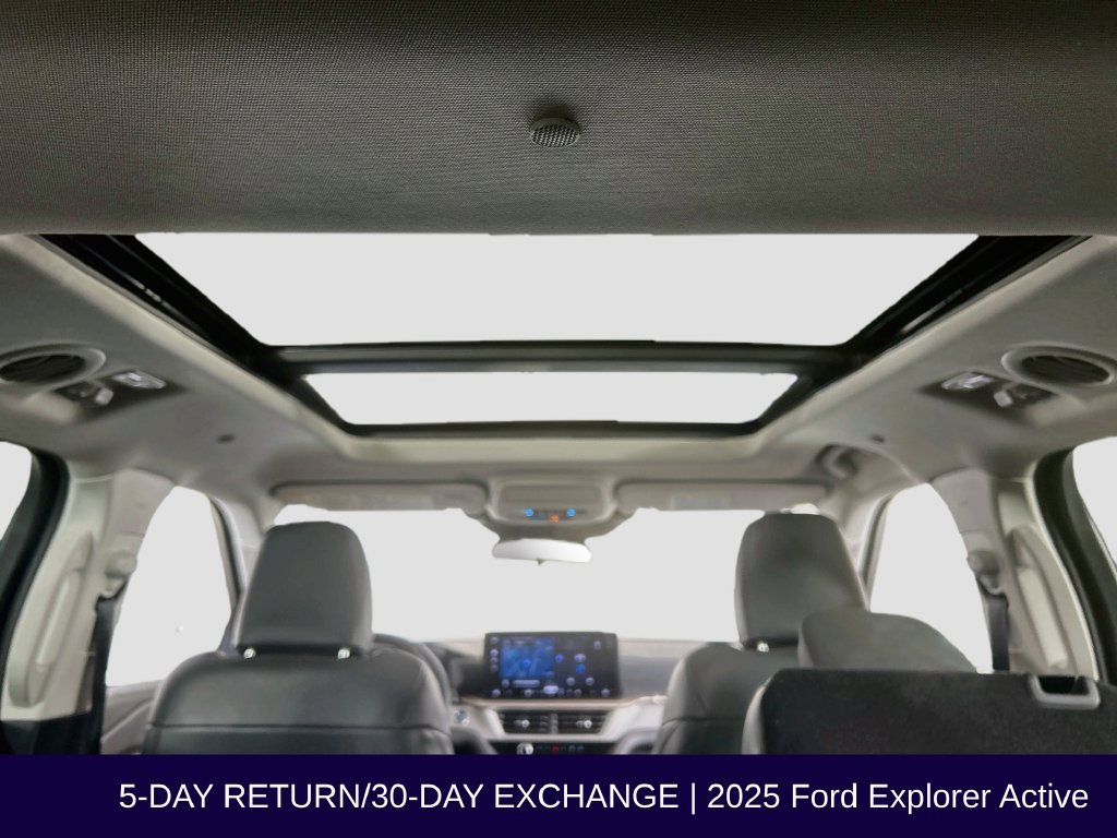 Certified 2025 Ford Explorer Active w/ Active Comfort Package AWD/4WD image 45