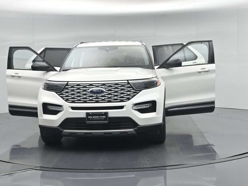 Certified 2021 Ford Explorer XLT w/ Equipment Group 202A RWD image 31