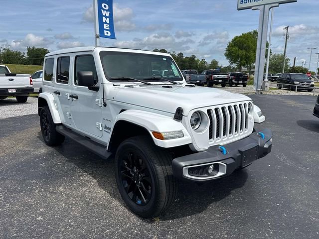 Used 2022 Jeep Wrangler Unlimited Sahara w/ Cold Weather Group AWD/4WD image 1