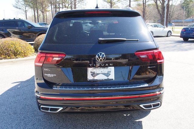 Used 2022 Volkswagen Tiguan SEL R-Line AWD/4WD image 7