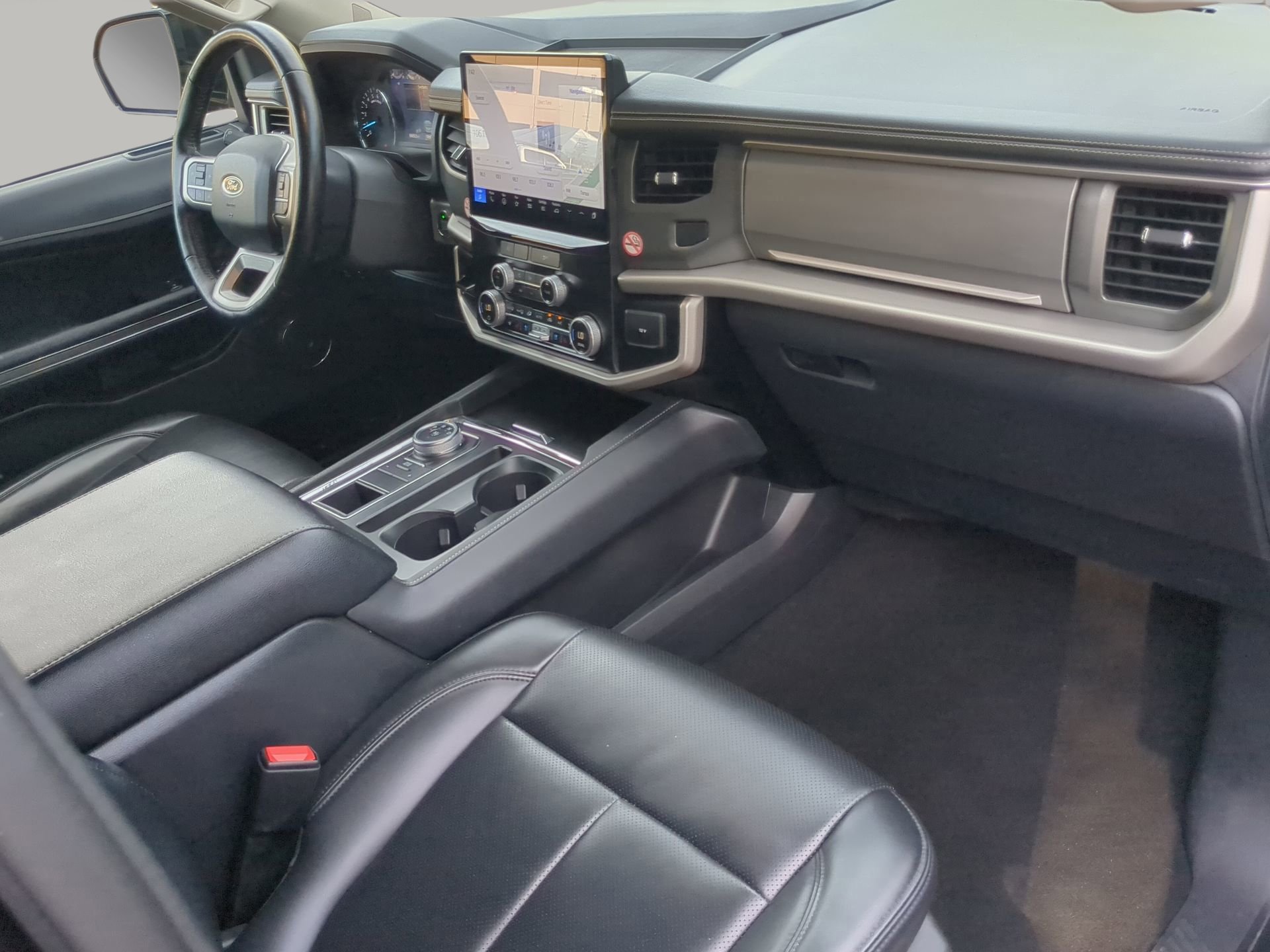 Certified 2024 Ford Expedition XLT RWD image 49
