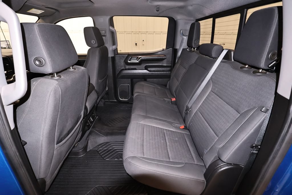 Used 2022 Chevrolet Silverado 1500 LT AWD/4WD image 16