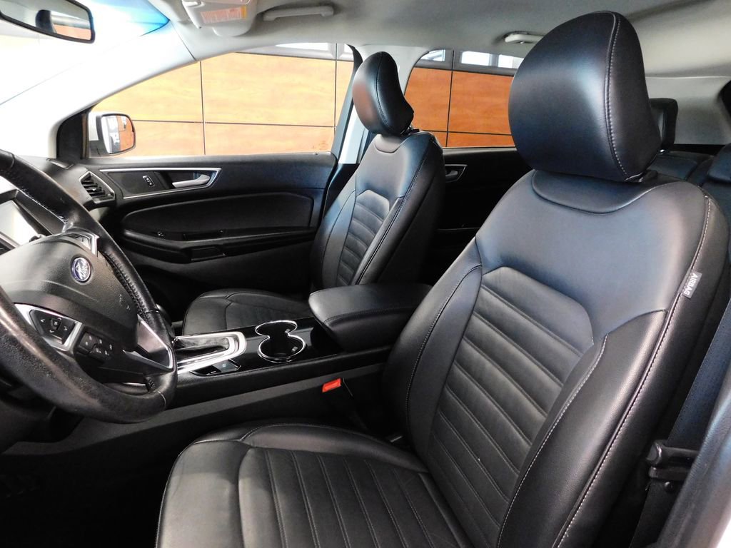 Certified 2018 Ford Edge SEL w/ Equipment Group 201A AWD/4WD image 16