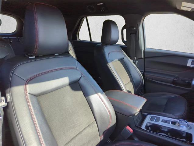 Certified 2023 Ford Explorer ST-Line w/ Class IV Trailer Tow Package RWD image 27