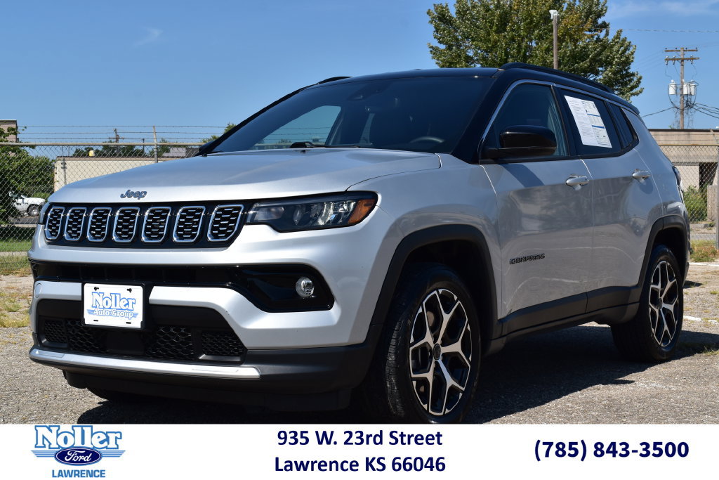 Used 2025 Jeep Compass Limited AWD/4WD image 1