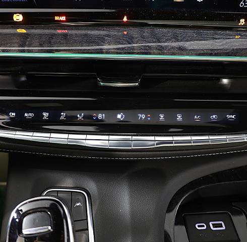 Used 2023 Cadillac Escalade ESV Premium Luxury w/ LPO, Illumination Package image 17