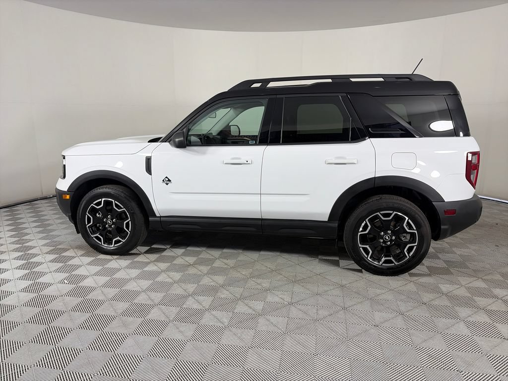 Certified 2025 Ford Bronco Sport Outer Banks AWD/4WD image 4