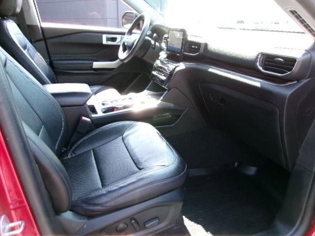 Certified 2023 Ford Explorer Limited w/ Equipment Group 301A AWD/4WD image 4