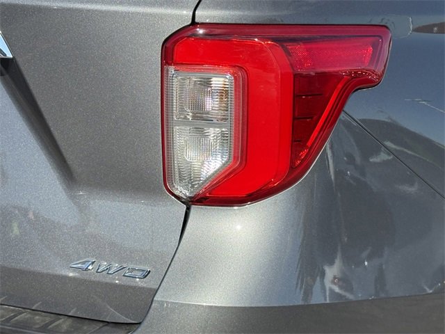 Certified 2022 Ford Explorer XLT w/ Equipment Group 202A image 31