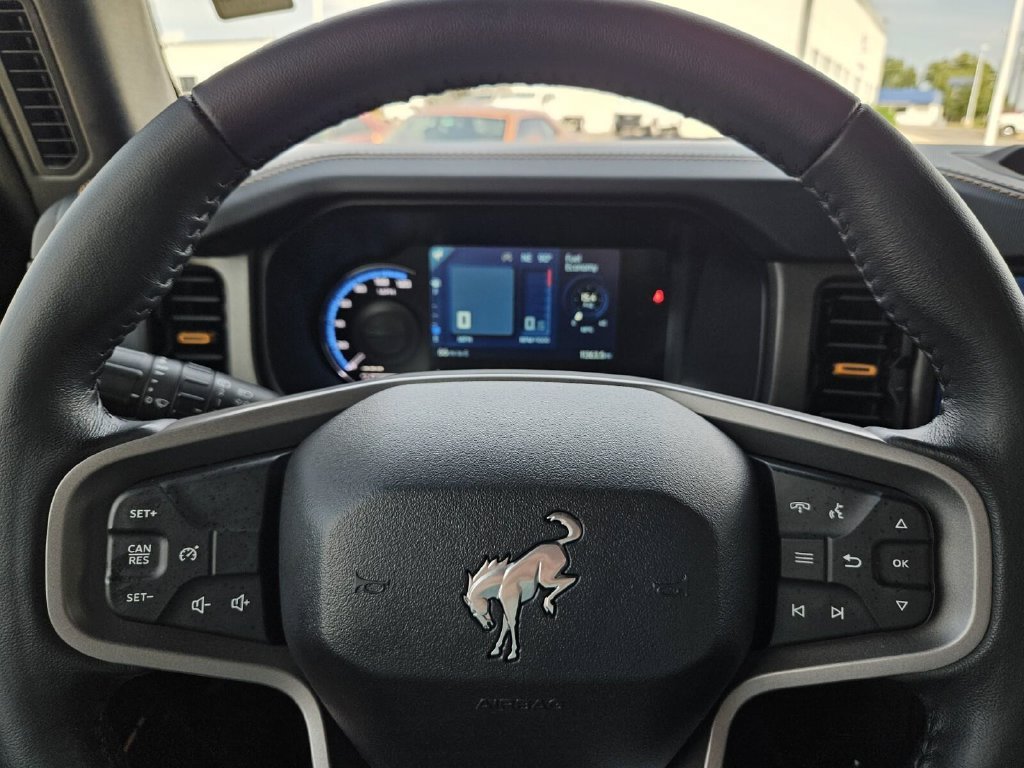 Certified 2024 Ford Bronco Badlands AWD/4WD image 35