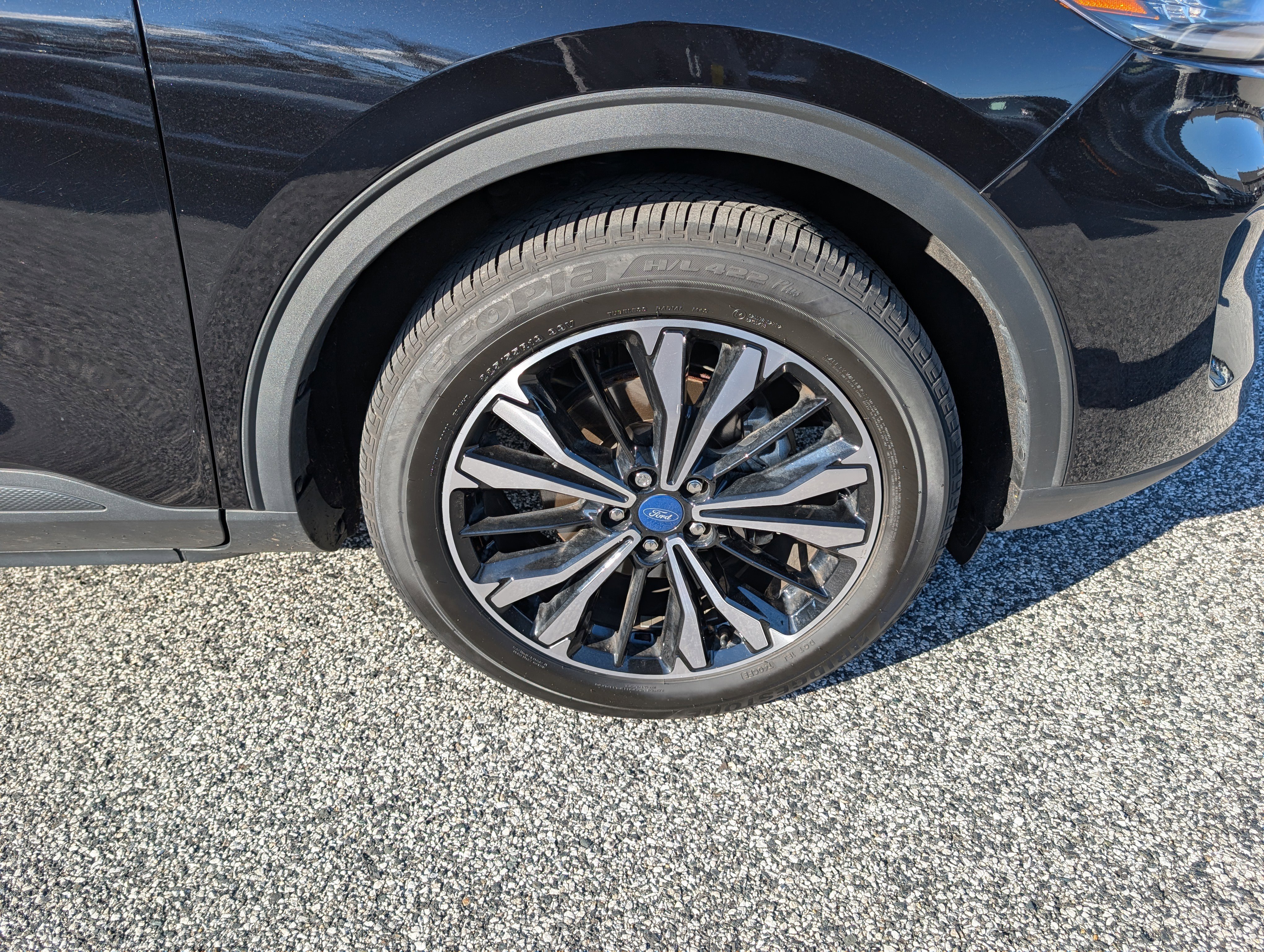 Certified 2022 Ford Escape SEL w/ SEL Stealth AWD Package image 11