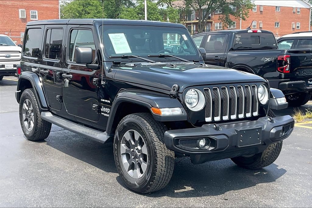 Used 2018 Jeep Wrangler Unlimited Sahara AWD/4WD image 33