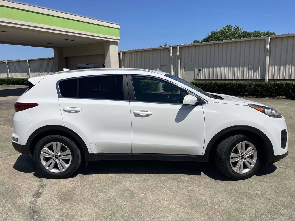 Used 2019 Kia Sportage LX w/ LX Popular Package FWD image 2