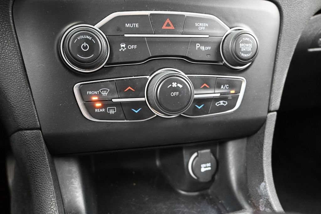 Used 2022 Dodge Charger SXT RWD image 33
