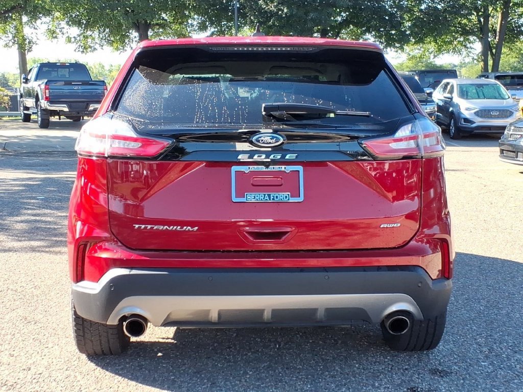 Certified 2024 Ford Edge Titanium AWD/4WD image 4