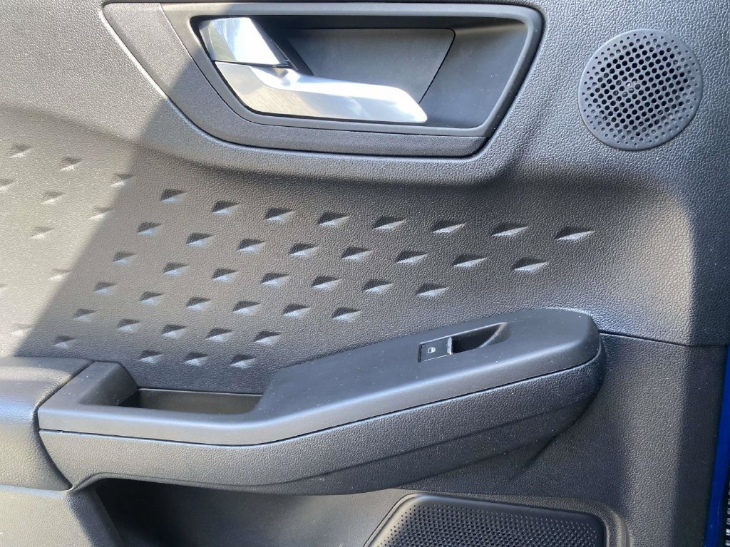 Certified 2020 Ford Escape Titanium AWD/4WD image 14