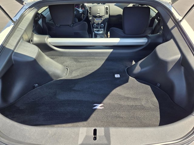 Used 2020 Nissan 370Z Coupe RWD image 27