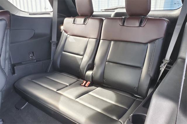 Certified 2020 Ford Explorer Platinum w/ Premium Technology Package image 28