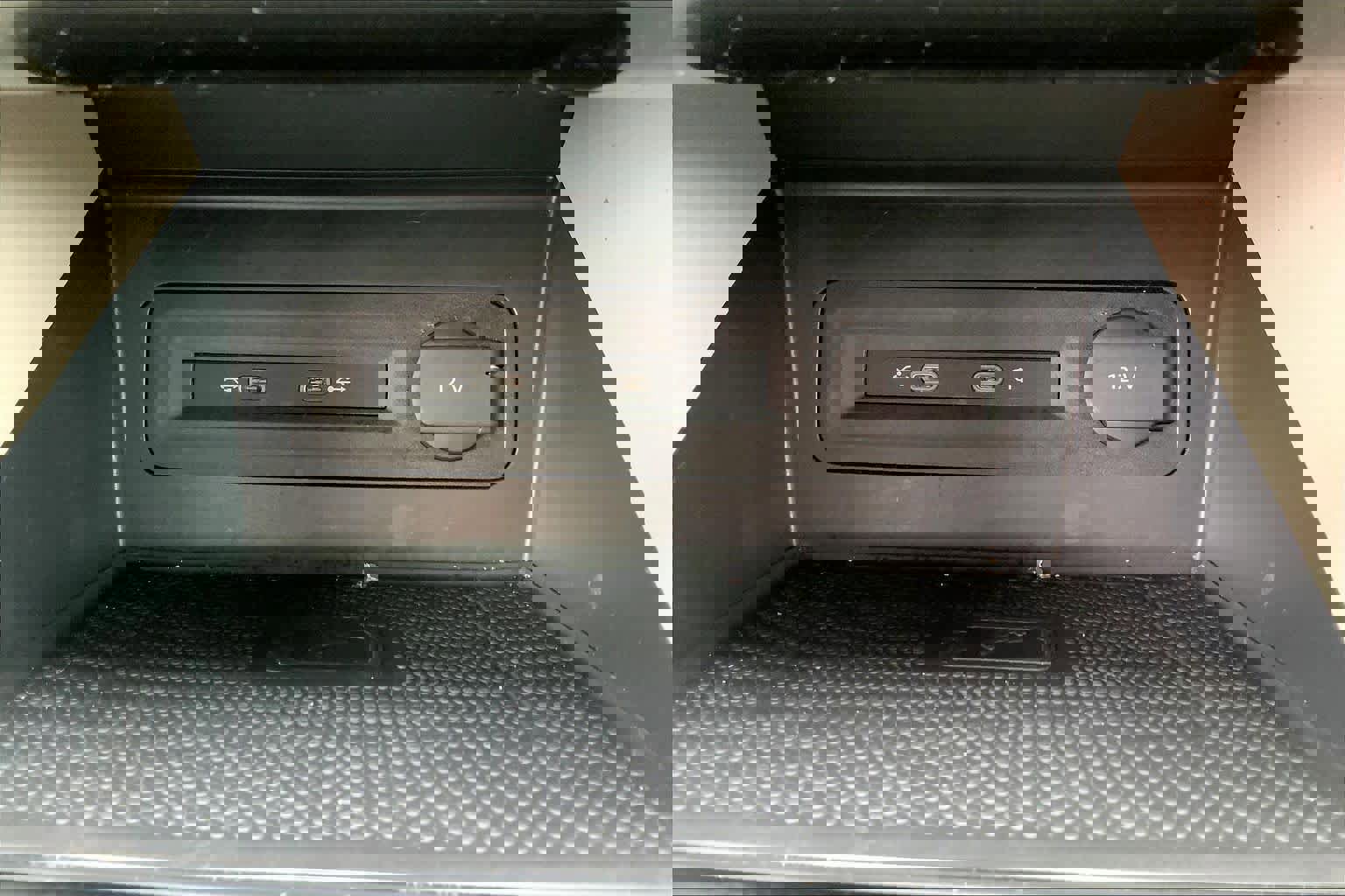 Used 2023 Volkswagen Atlas SE w/ Black Wheel Package image 31