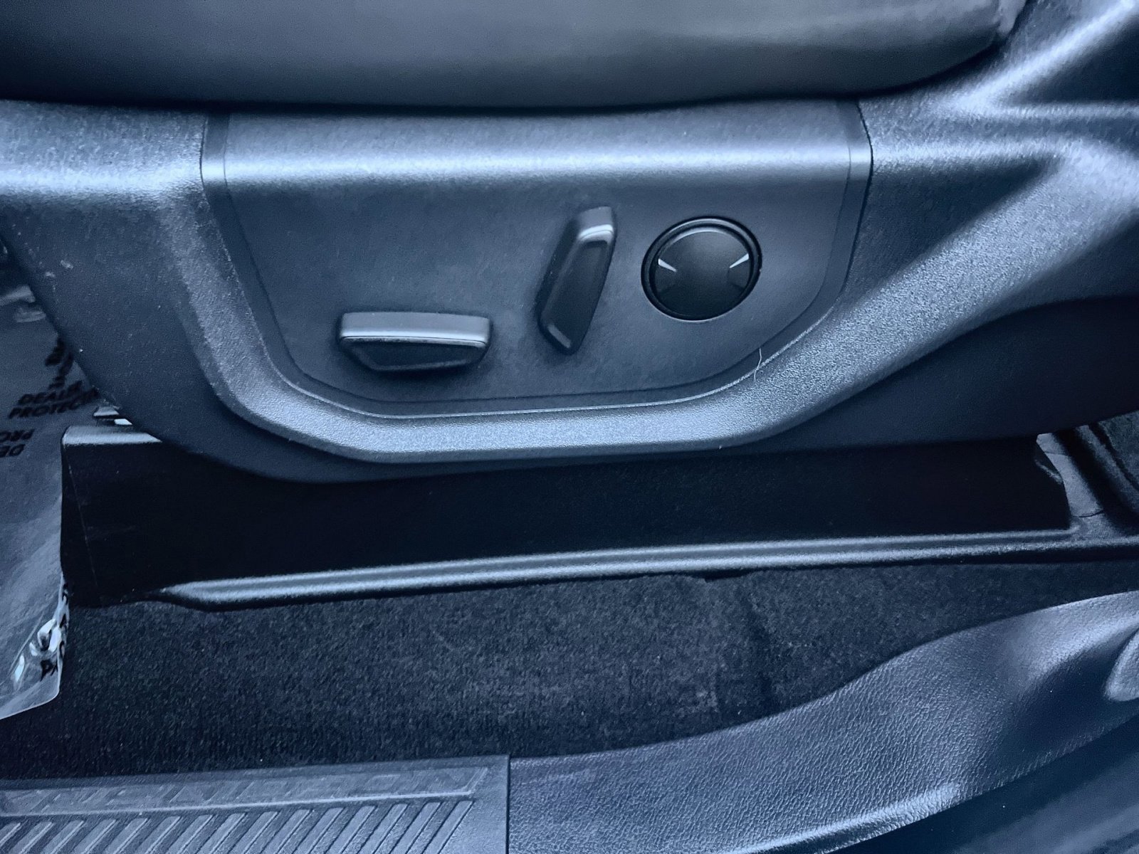 Certified 2024 Ford Expedition XLT image 14