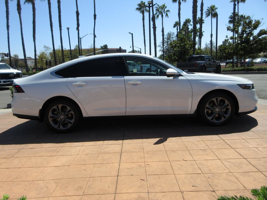 Used 2023 Honda Accord EX image 5
