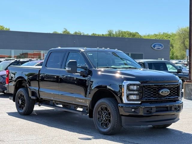 Certified 2025 Ford F350 XLT w/ Black Appearance Package AWD/4WD image 40