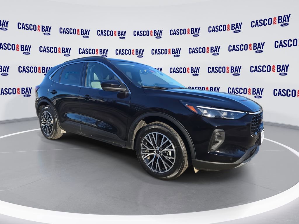 Certified 2025 Ford Escape SE w/ PHEV Premium Package FWD image 1