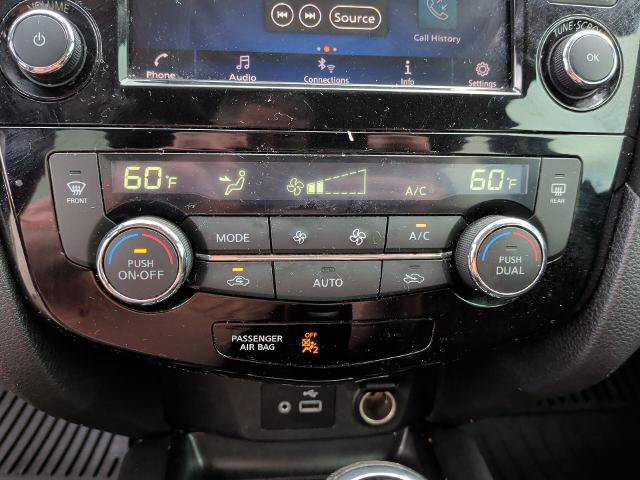 Used 2020 Nissan Rogue SV FWD image 34