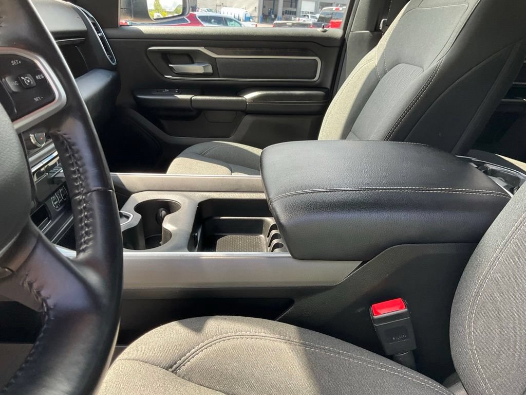 Used 2022 RAM 1500 Big Horn w/ Night Edition AWD/4WD image 13
