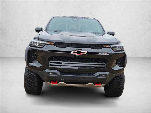 Used 2024 Chevrolet Colorado ZR2 w/ Technology Package AWD/4WD image 2